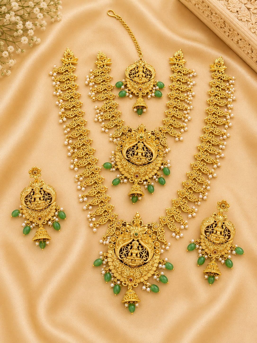 Kempu stone double haram bridal set